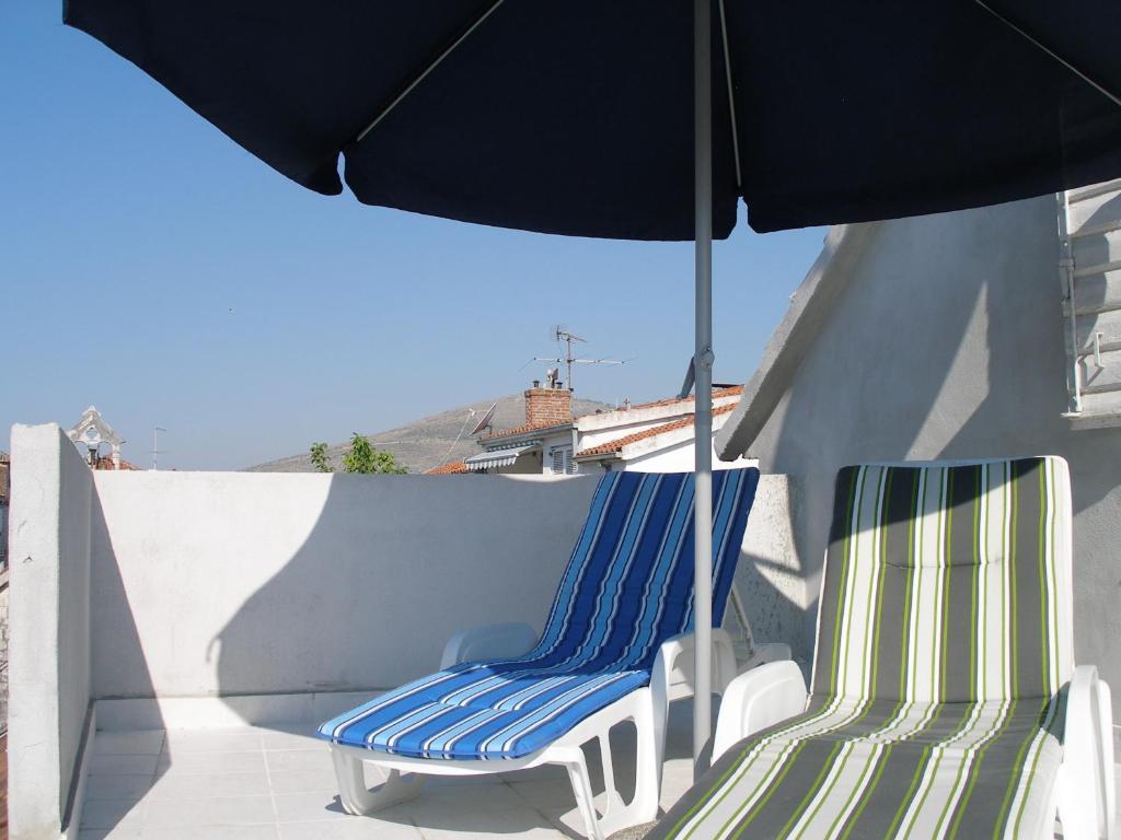 Apartments Madirazza Trogir Exterior photo