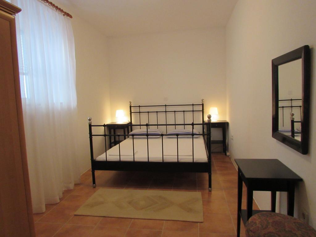 Apartments Madirazza Trogir Exterior photo