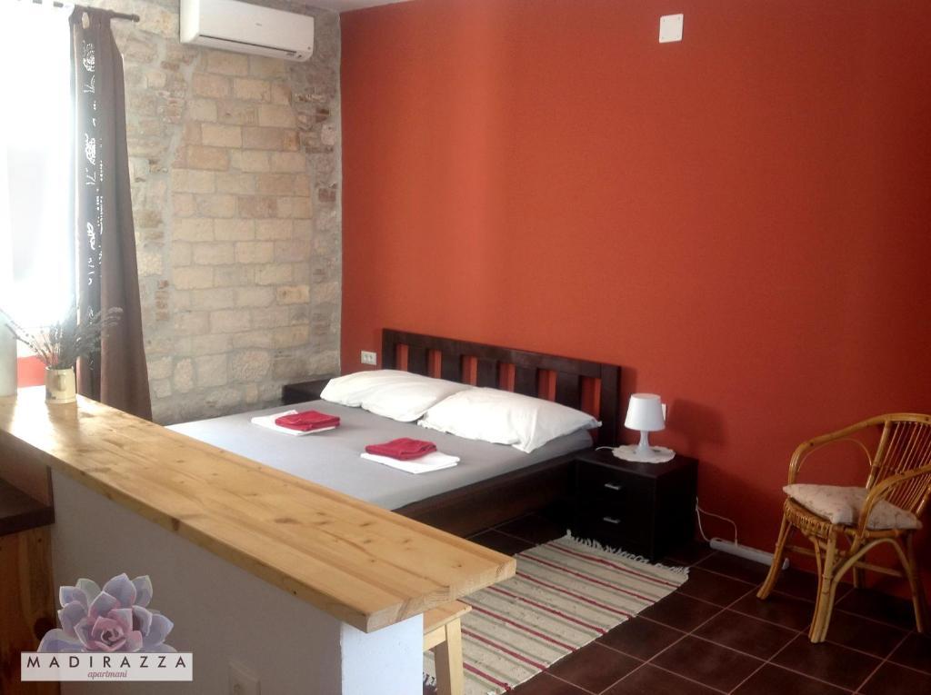 Apartments Madirazza Trogir Exterior photo
